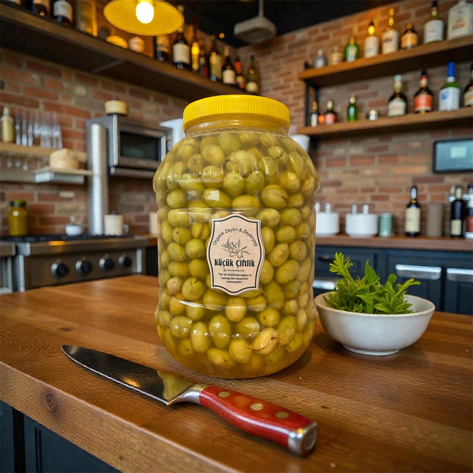 Ayvalık taş kırma yeşil zeytin